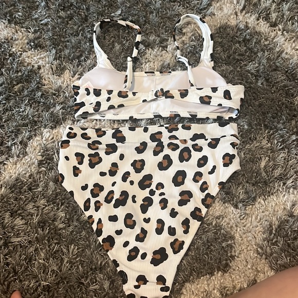 Target bikini - Picture 2 of 2